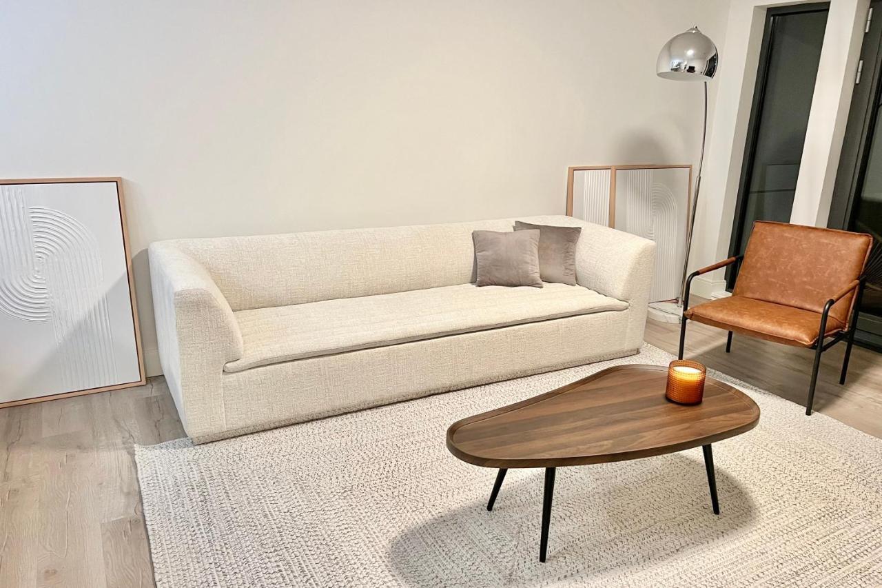 Modern 2 Bed Furnished Apartment In Quincy Exterior photo