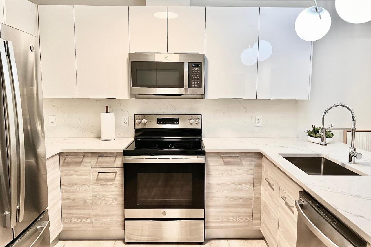 Modern 2 Bed Furnished Apartment In Quincy Exterior photo