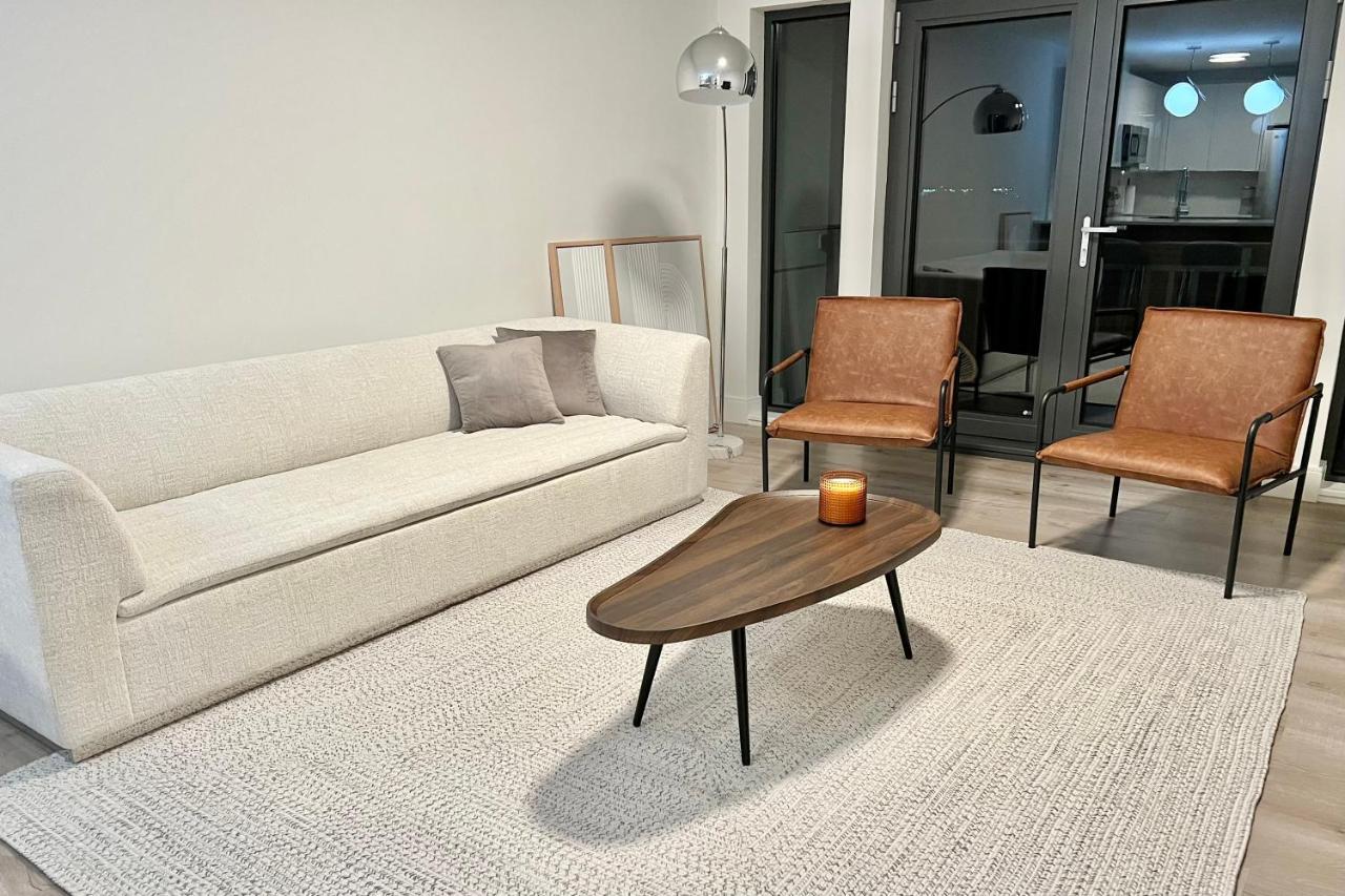 Modern 2 Bed Furnished Apartment In Quincy Exterior photo